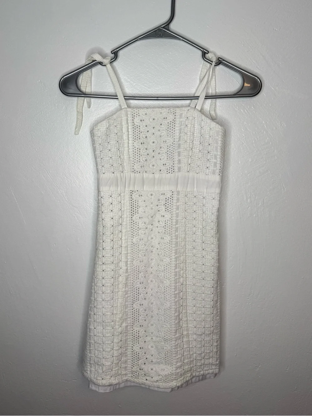 Lilly Pulitzer White Eyelet Tie Strap Mini Dress Size 8